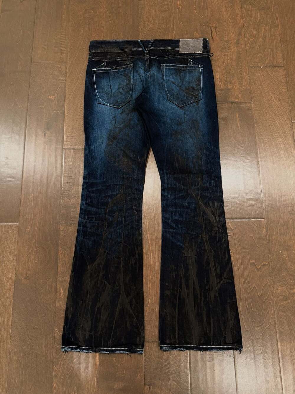 VANQUISH GOLD Japanese Wax-Finished 3D Denim — Size 44